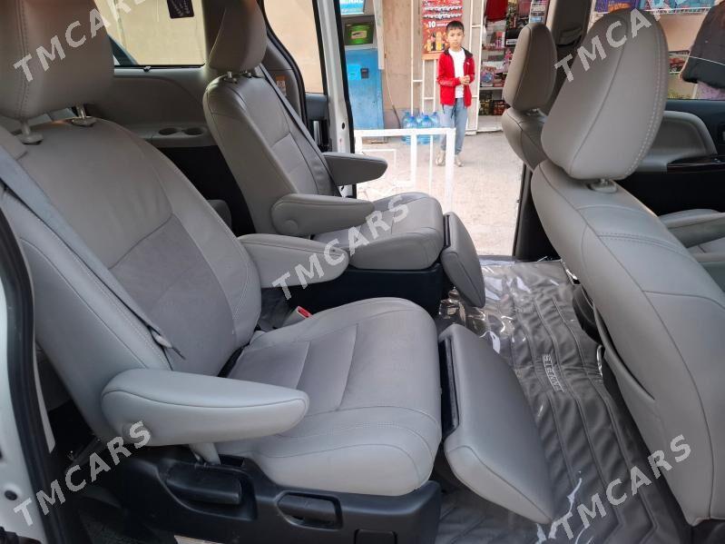 Toyota Sienna 2019 - 430 000 TMT - Ашхабад - img 3