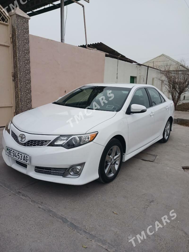 Toyota Camry 2014 - 250 000 TMT - Гарадамак Шор - img 2