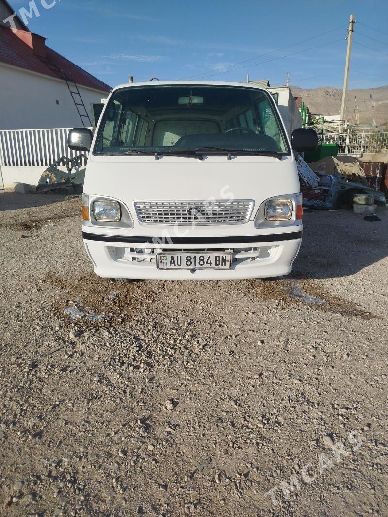 Toyota Hiace 2002 - 67 000 TMT - Balkanabat - img 2