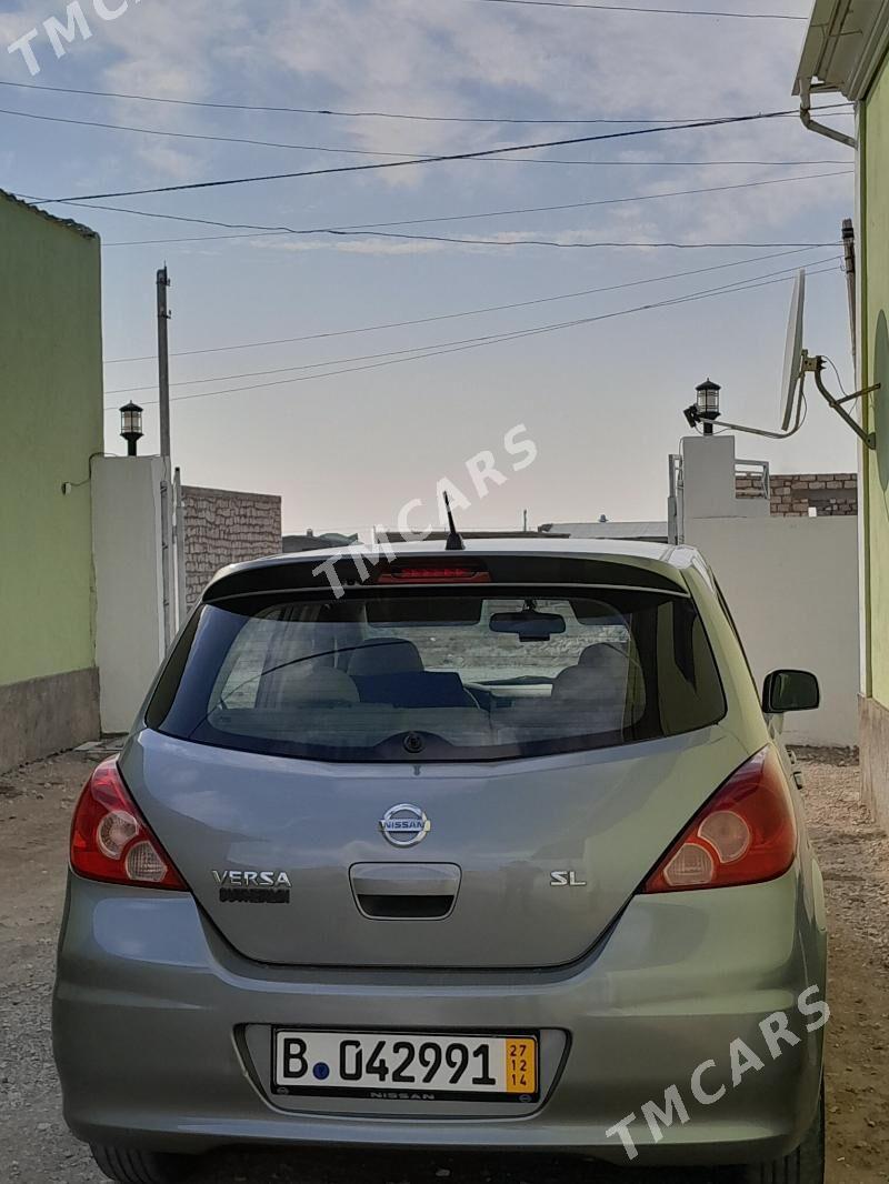 Nissan Versa 2010 - 93 000 TMT - Балканабат - img 2