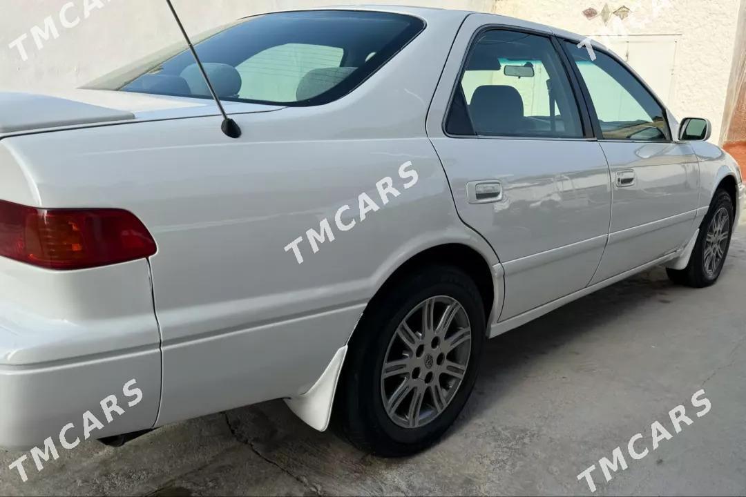 Toyota Camry 2000 - 112 000 TMT - Gyzylarbat - img 3