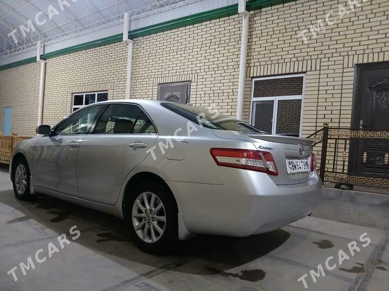 Toyota Camry 2010 - 180 000 TMT - Мары - img 7