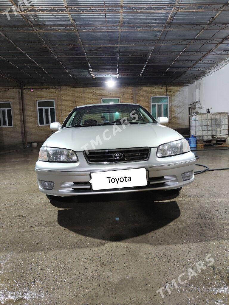 Toyota Camry 1997 - 130 000 TMT - Фарап - img 3