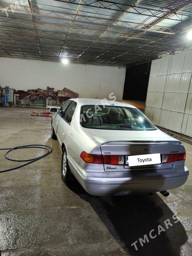 Toyota Camry 1997 - 130 000 TMT - Фарап - img 4