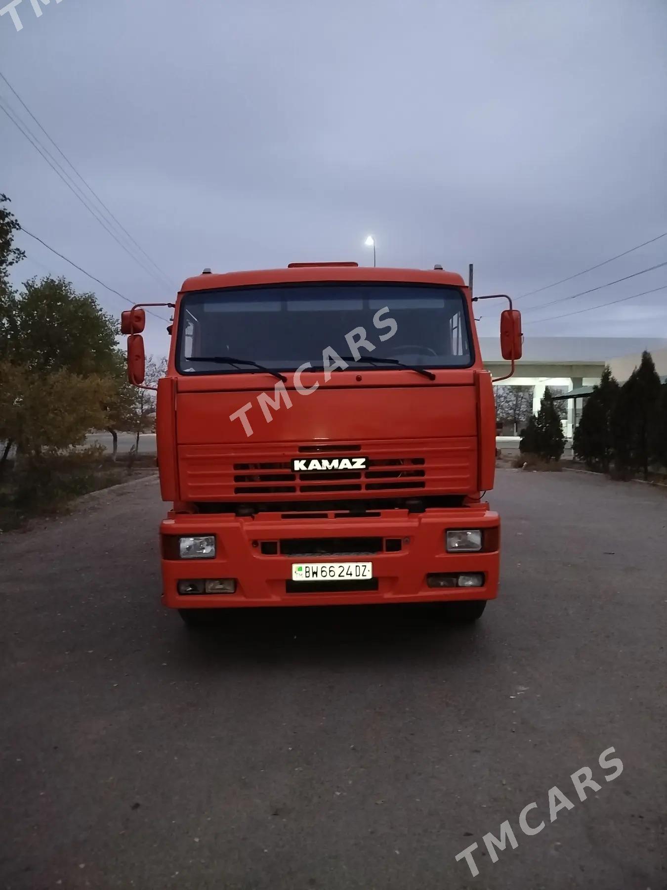 Kamaz 6520 2013 - 300 000 TMT - Губадаг - img 3