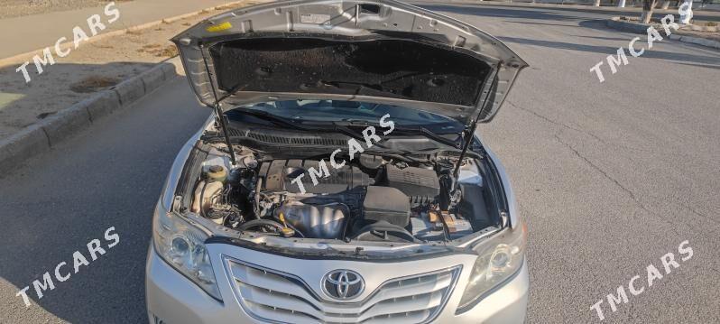 Toyota Camry 2011 - 175 000 TMT - Бузмеин ГРЭС - img 3