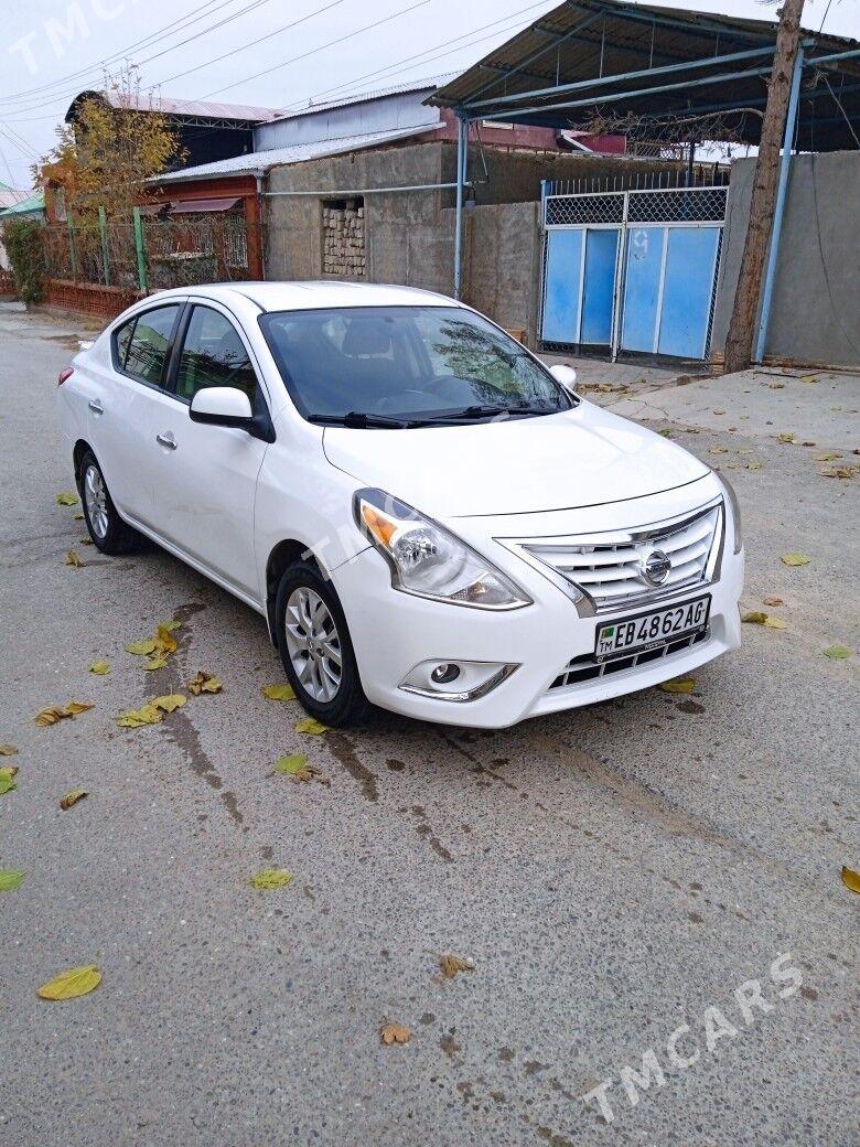 Nissan Versa 2018 - 160 000 TMT - Garadamak Şor - img 2