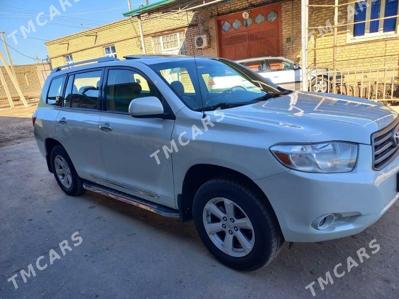 Toyota Highlander 2010 - 289 000 TMT - Дашогуз - img 2