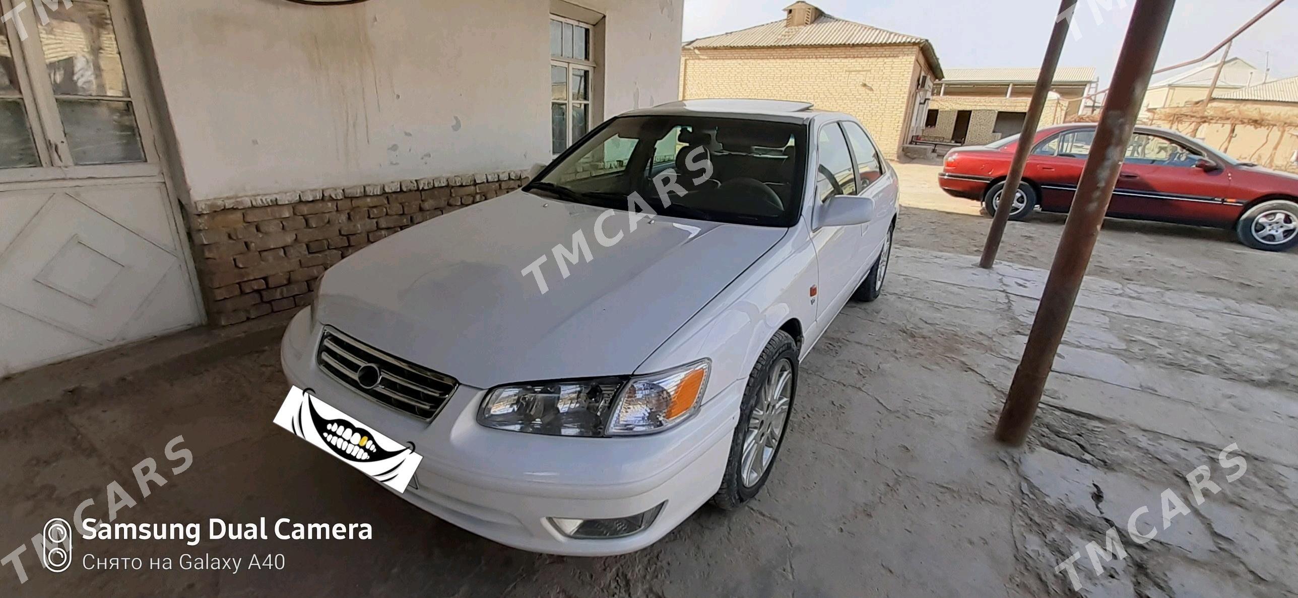 Toyota Camry 2000 - 140 000 TMT - Мары - img 5