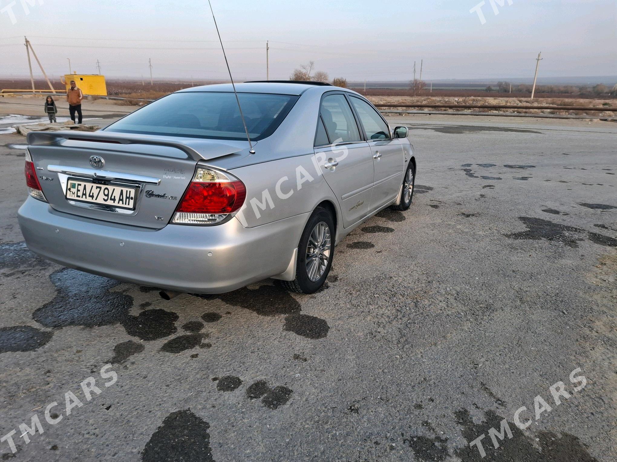 Toyota Camry 2003 - 200 000 TMT - Bäherden - img 5