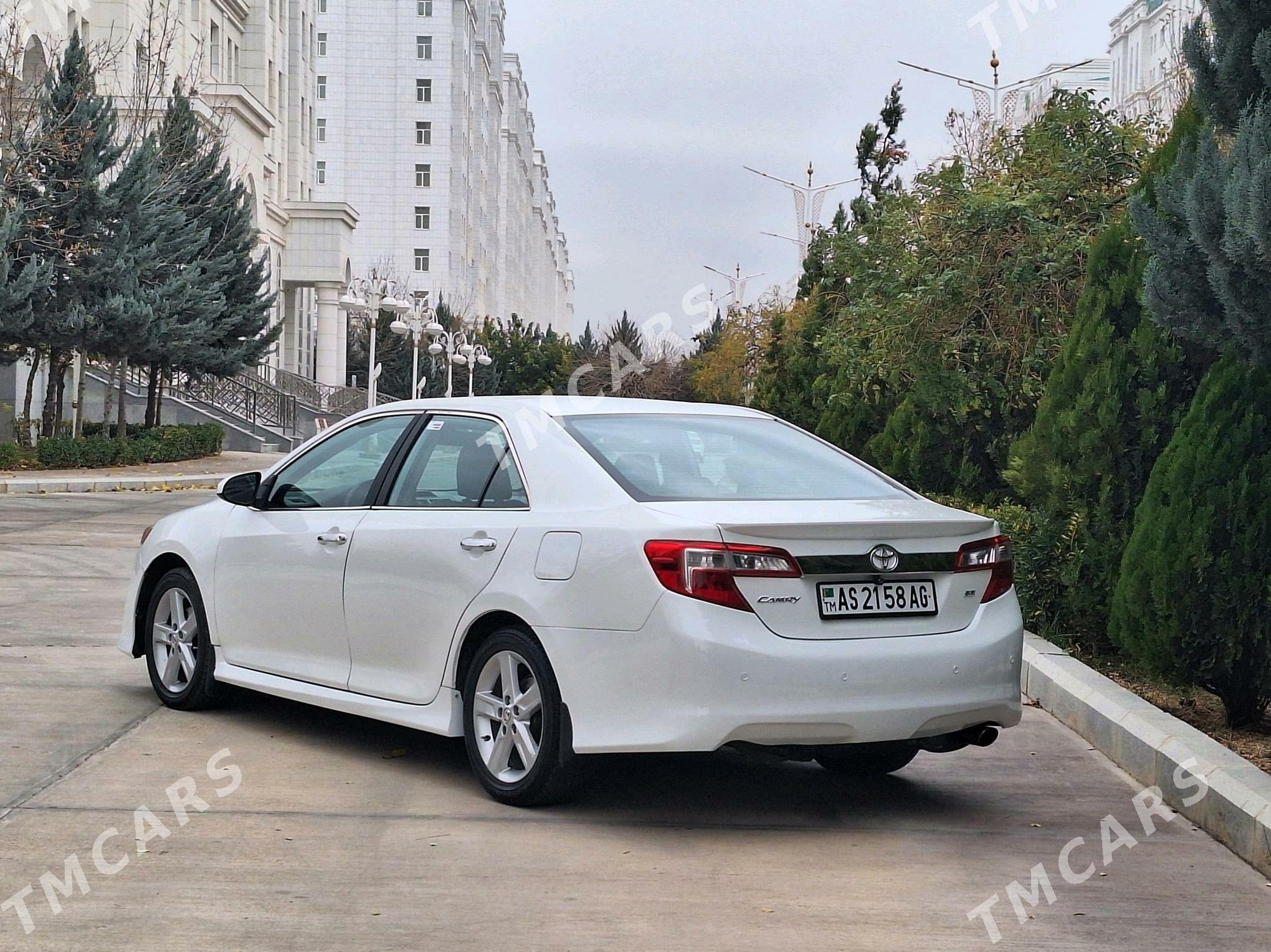 Toyota Camry 2013 - 195 000 TMT - 8 мкр - img 3