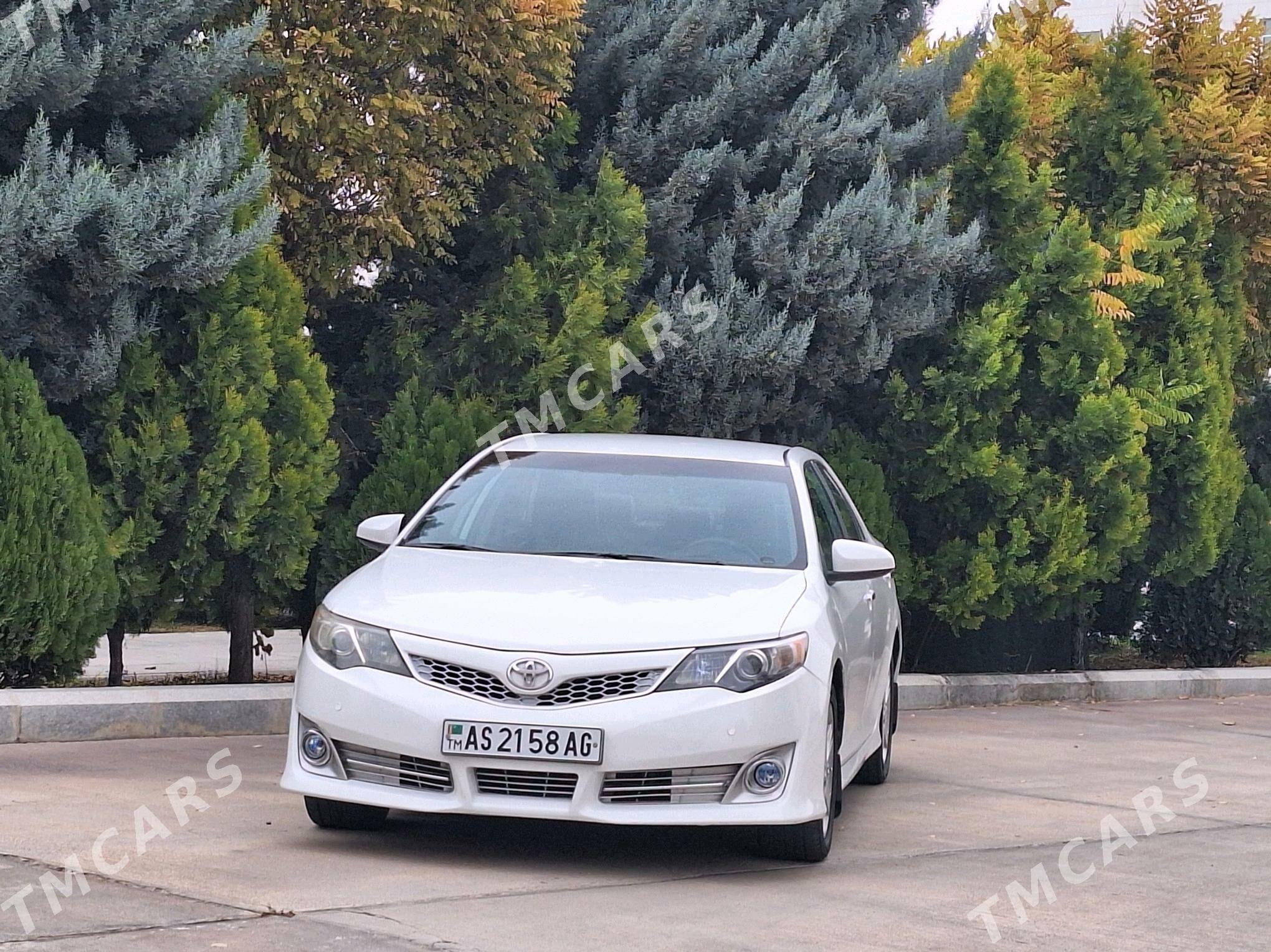 Toyota Camry 2013 - 195 000 TMT - 8 мкр - img 4