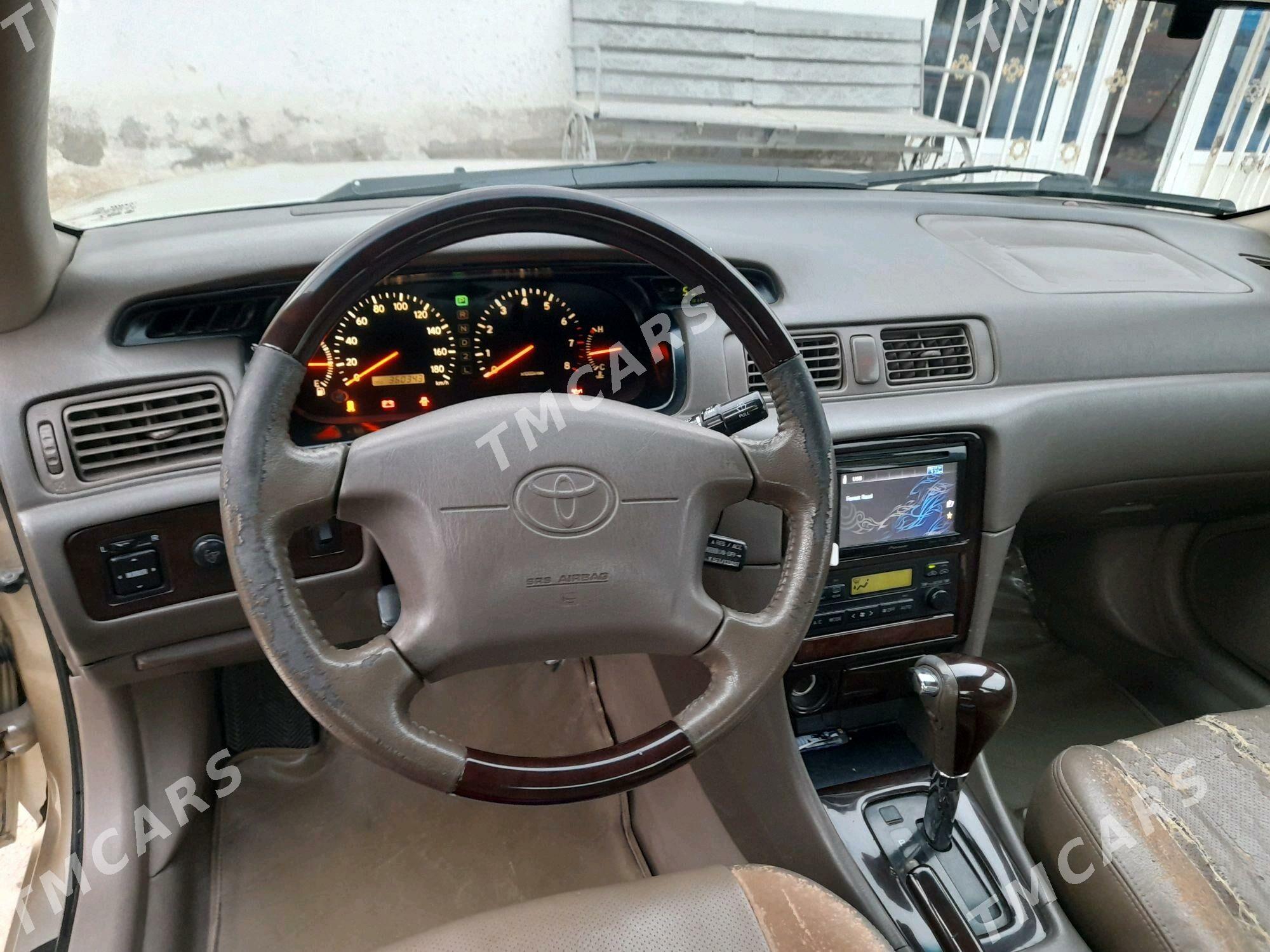 Toyota Camry 1999 - 122 000 TMT - Бабадайхан - img 3