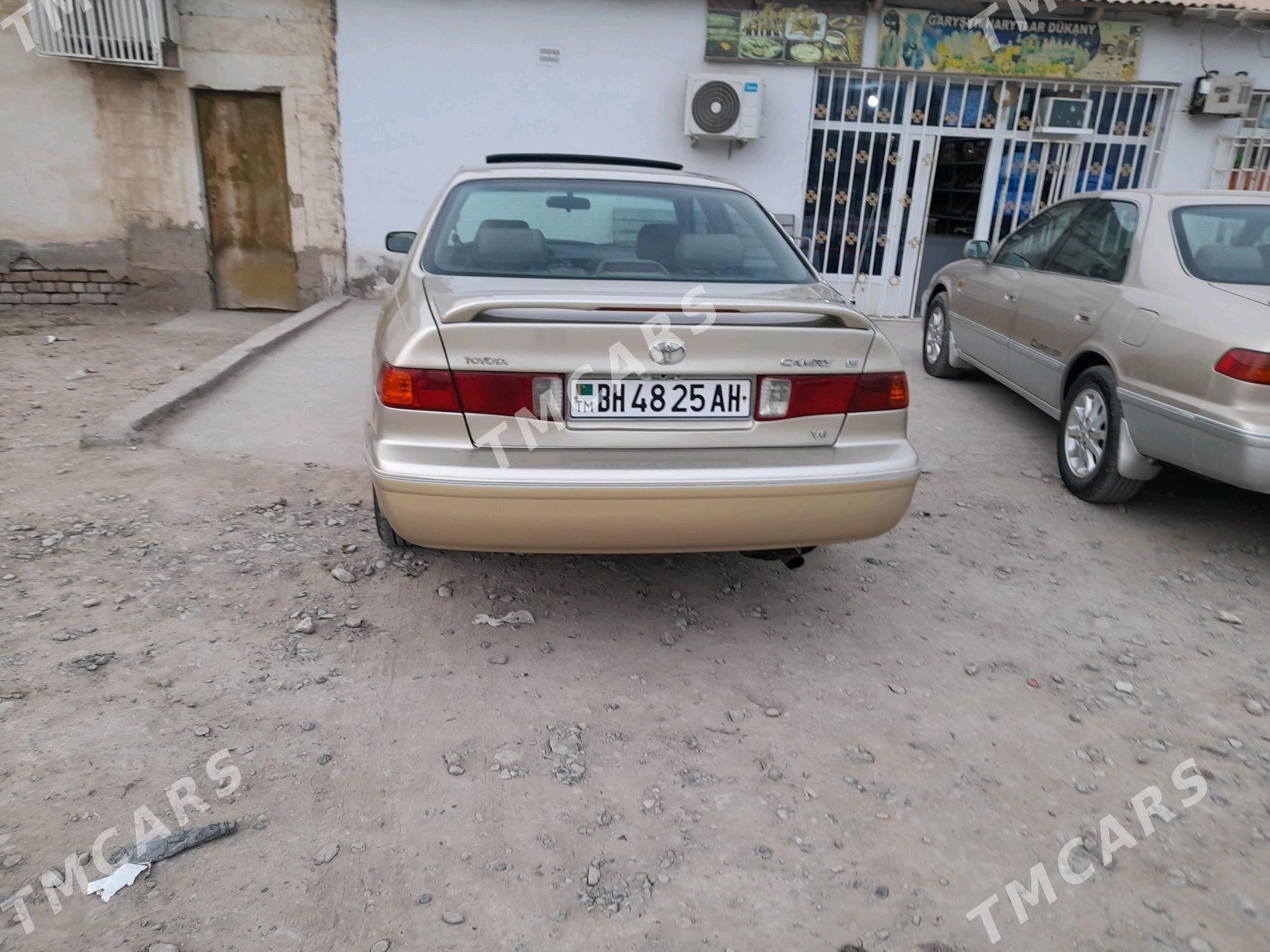 Toyota Camry 1999 - 122 000 TMT - Бабадайхан - img 4