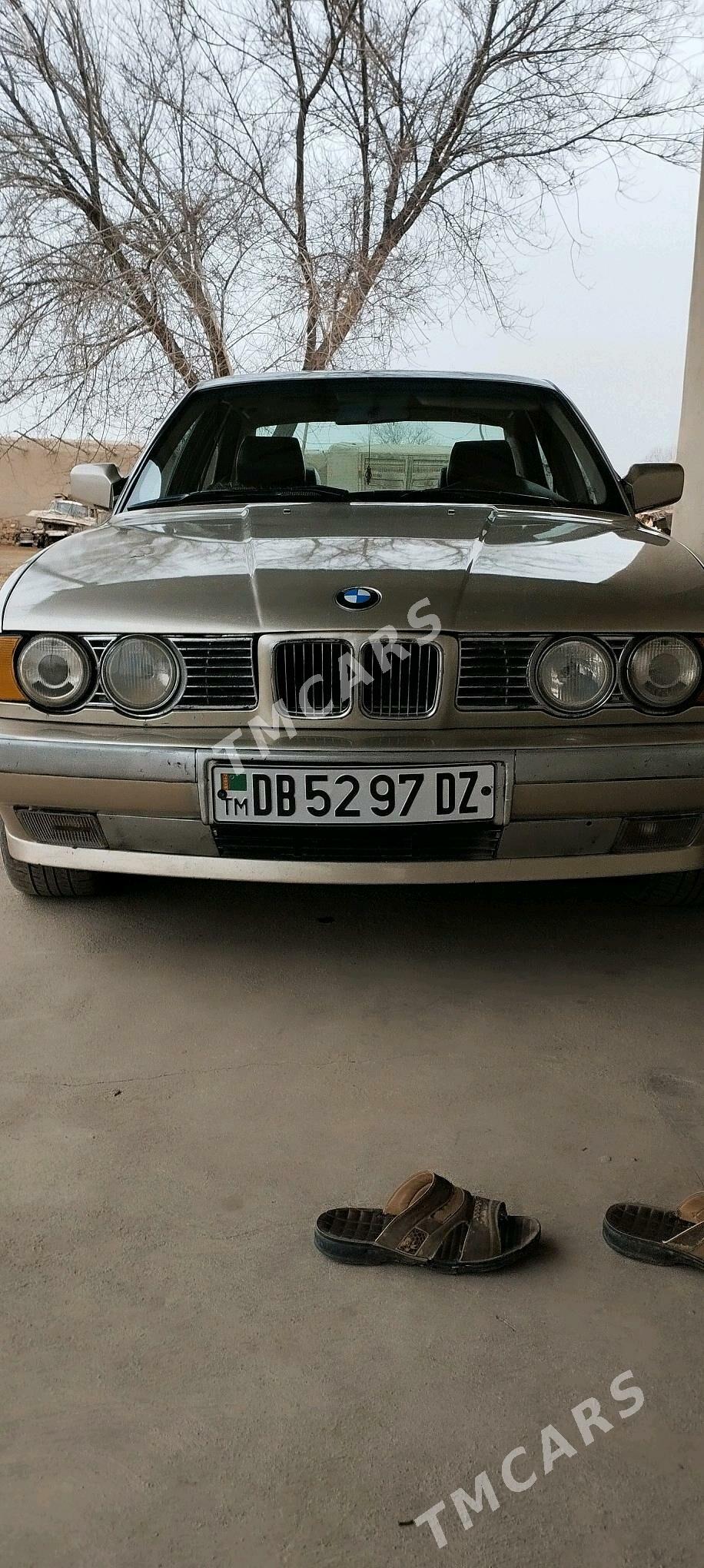 BMW 525 1990 - 37 000 TMT - Гурбансолтан Едже - img 2