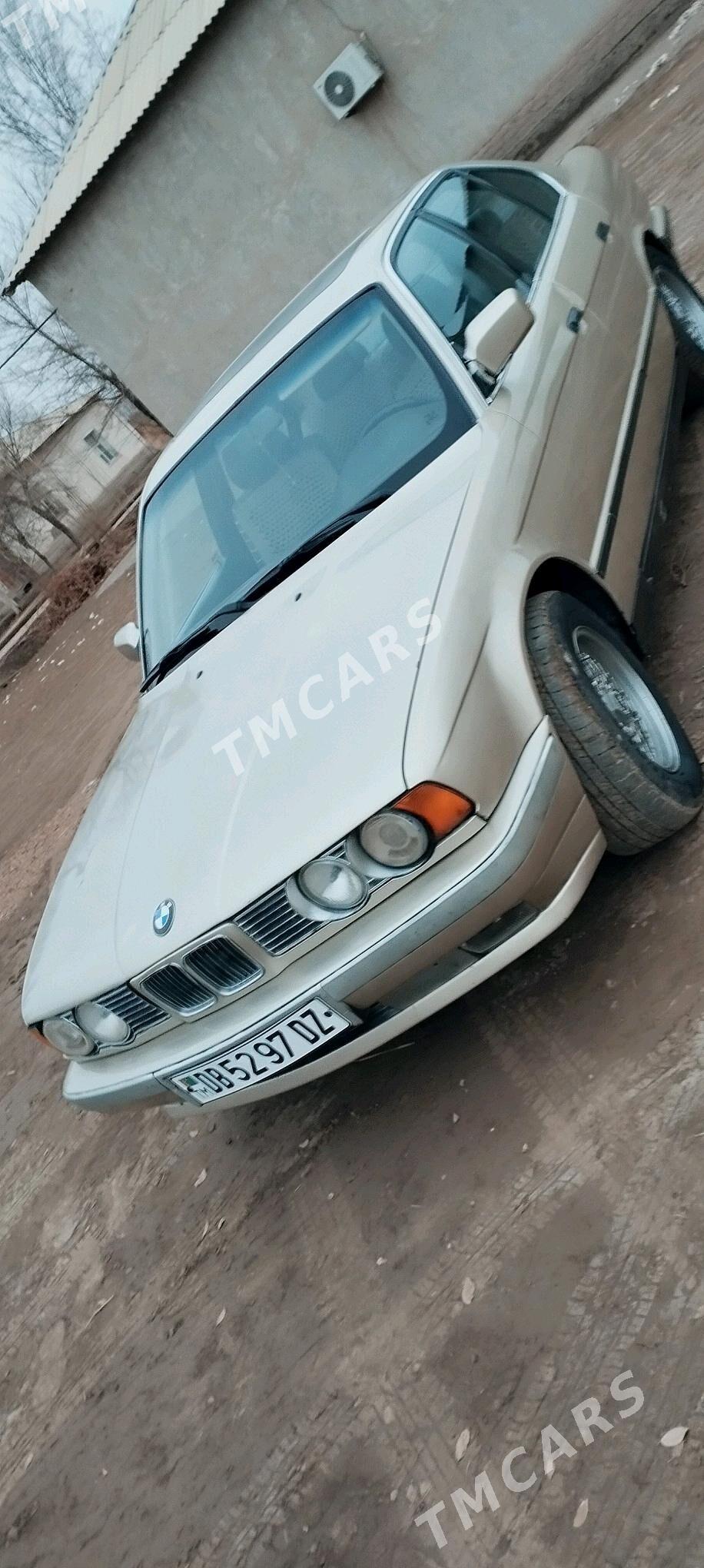 BMW 525 1990 - 37 000 TMT - Гурбансолтан Едже - img 6