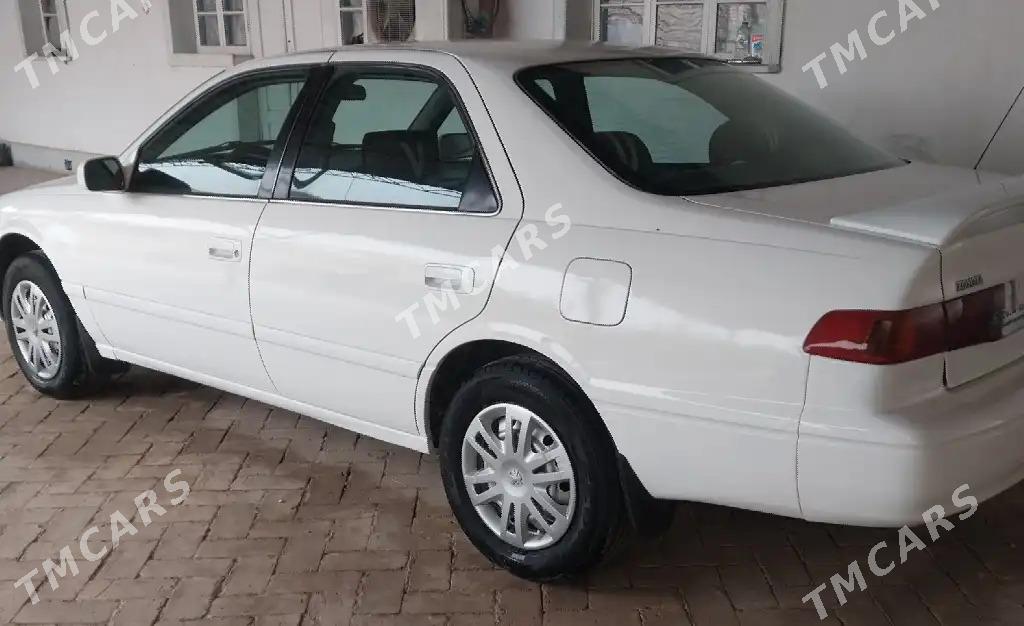 Toyota Camry 1998 - 135 000 TMT - Халач - img 2