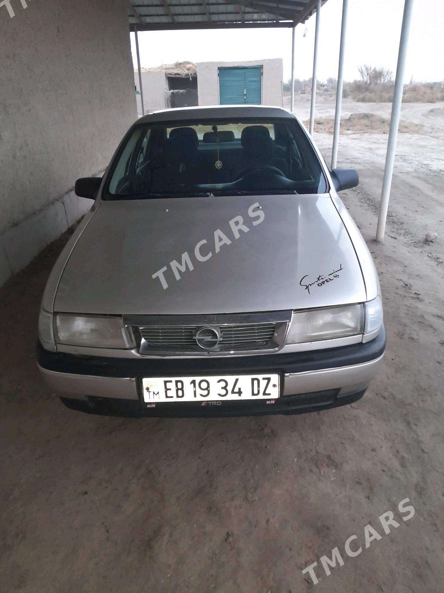 Opel Vectra 1993 - 45 000 TMT - Губадаг - img 4