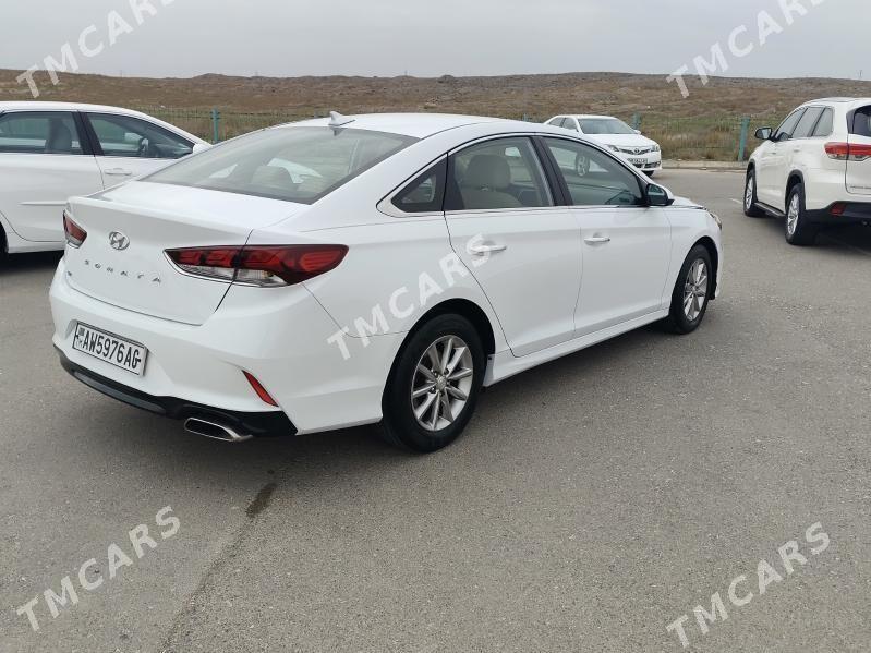 Hyundai Sonata 2019 - 205 000 TMT - Кëши - img 3