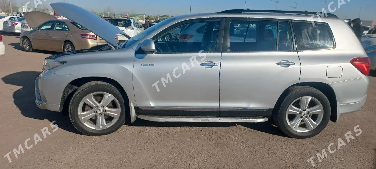 Toyota Highlander 2011 - 300 000 TMT - етр. Туркменбаши - img 2