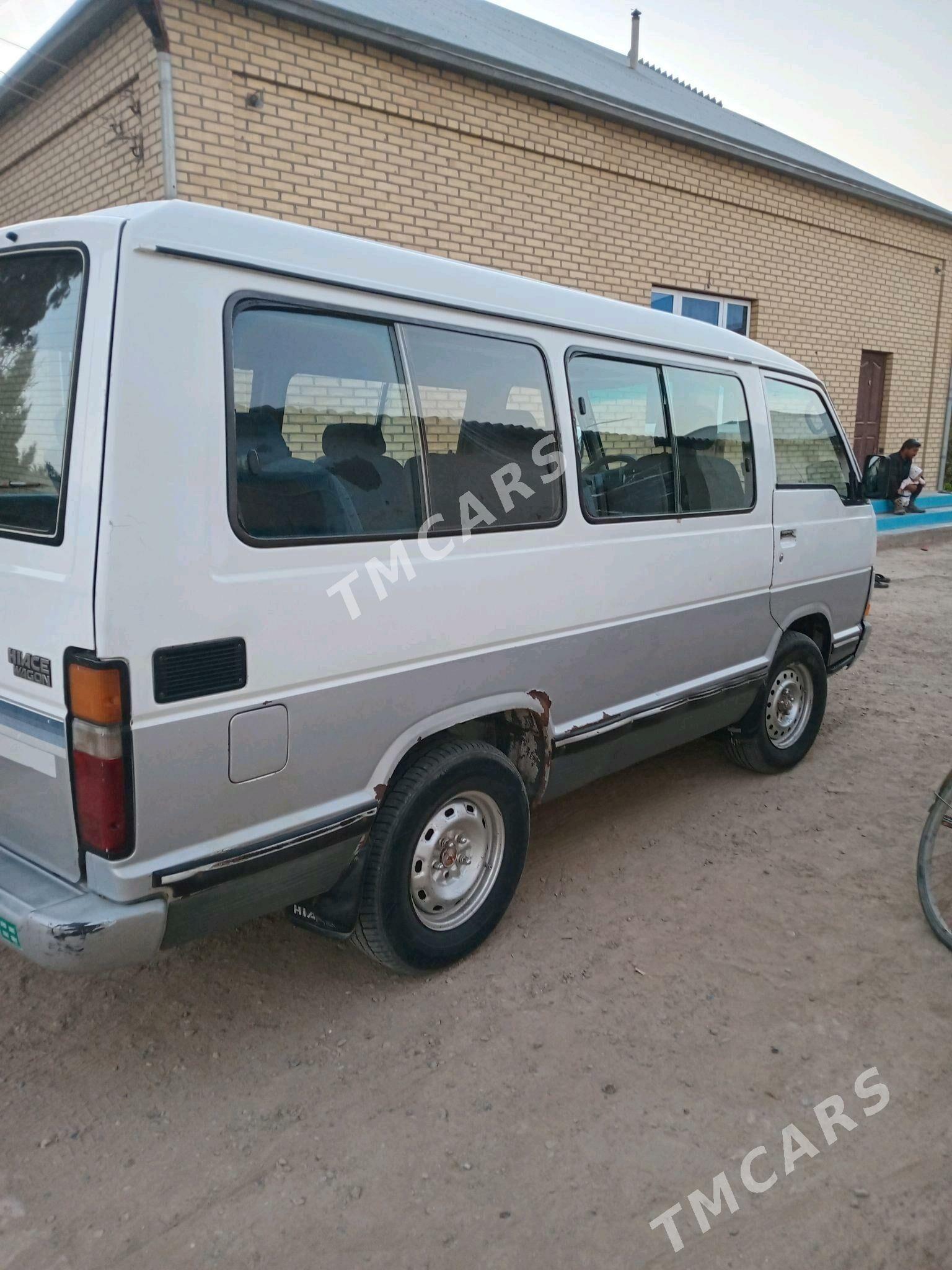 Toyota Hiace 1990 - 43 000 TMT - Сакарчага - img 2