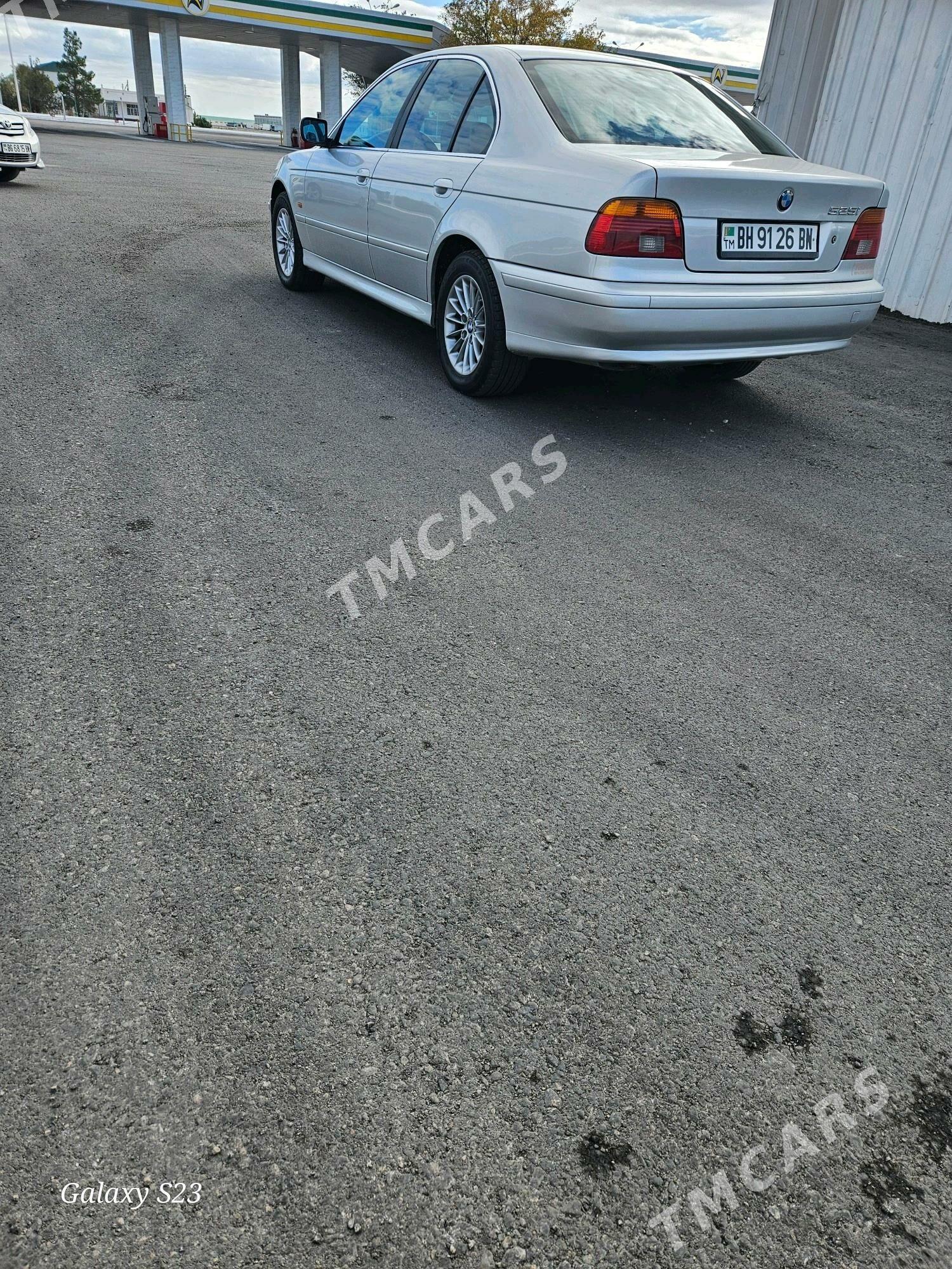 BMW E39 1998 - 95 000 TMT - Балканабат - img 4