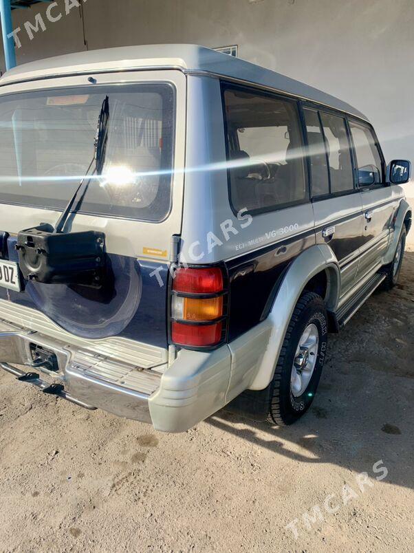 Mitsubishi Pajero 1995 - 69 000 TMT - Gubadag - img 3