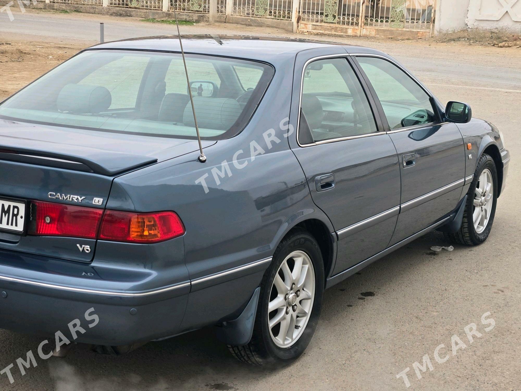 Toyota Camry 2000 - 190 000 TMT - Байрамали - img 5