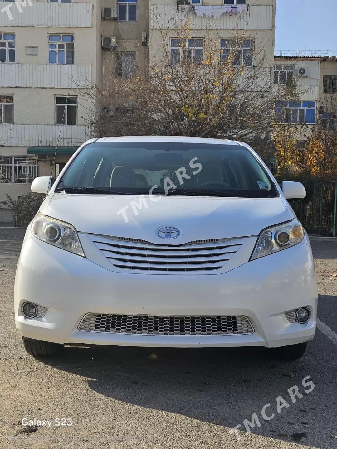 Toyota Sienna 2012 - 260 000 TMT - Parahat 1 - img 2