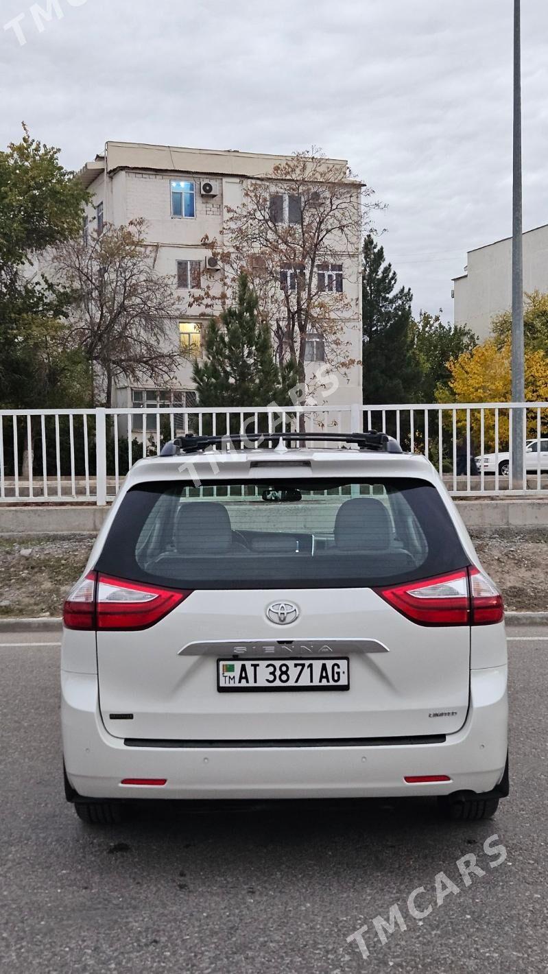 Toyota Sienna 2018 - 480 000 TMT - Aşgabat - img 6