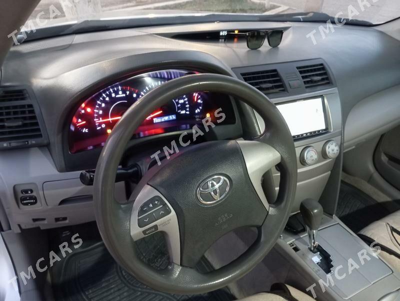 Toyota Camry 2010 - 165 000 TMT - Теджен - img 3