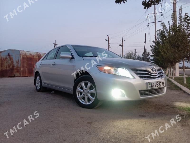 Toyota Camry 2010 - 165 000 TMT - Теджен - img 4