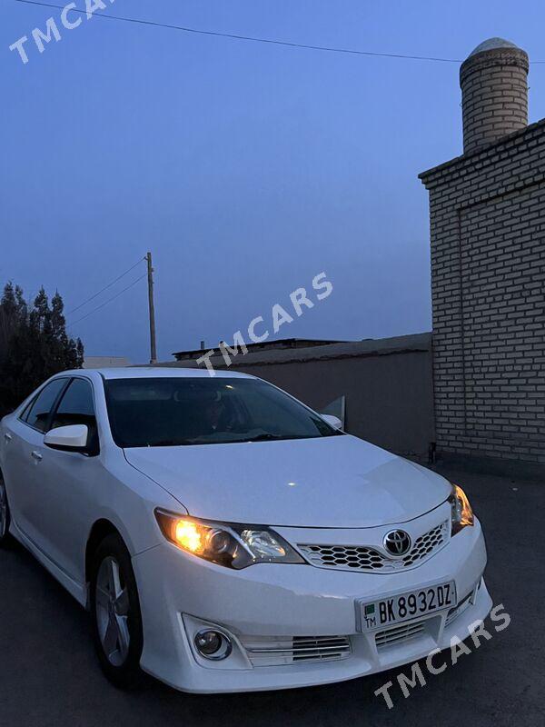 Toyota Camry 2013 - 200 000 TMT - Daşoguz - img 9