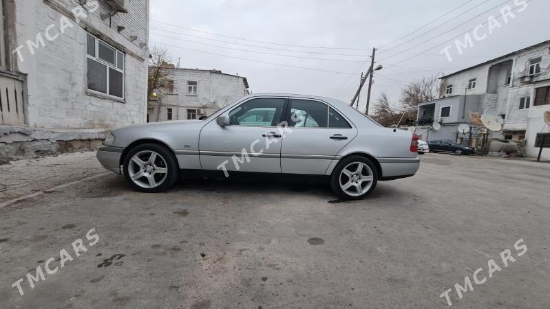 Mercedes-Benz C-Class 1997 - 52 000 TMT - Туркменбаши - img 4