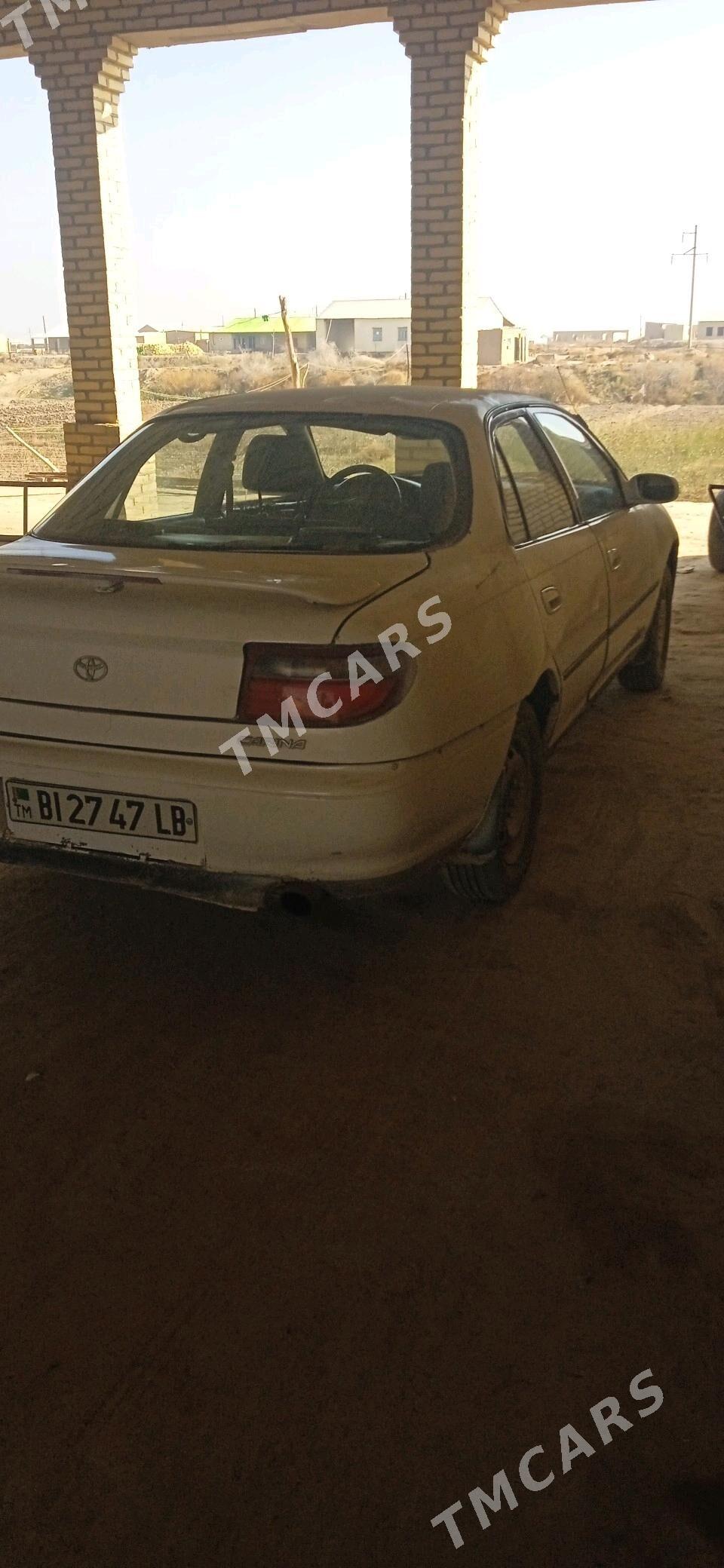 Toyota Carina 1995 - 25 000 TMT - Керки - img 2