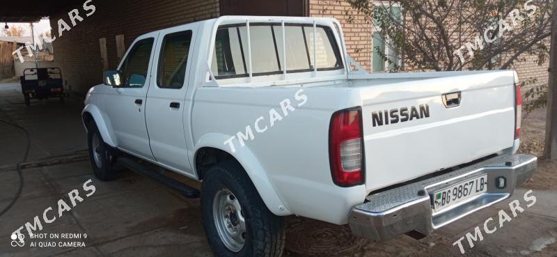 Nissan Navara 2001 - 80 000 TMT - Darganata - img 4