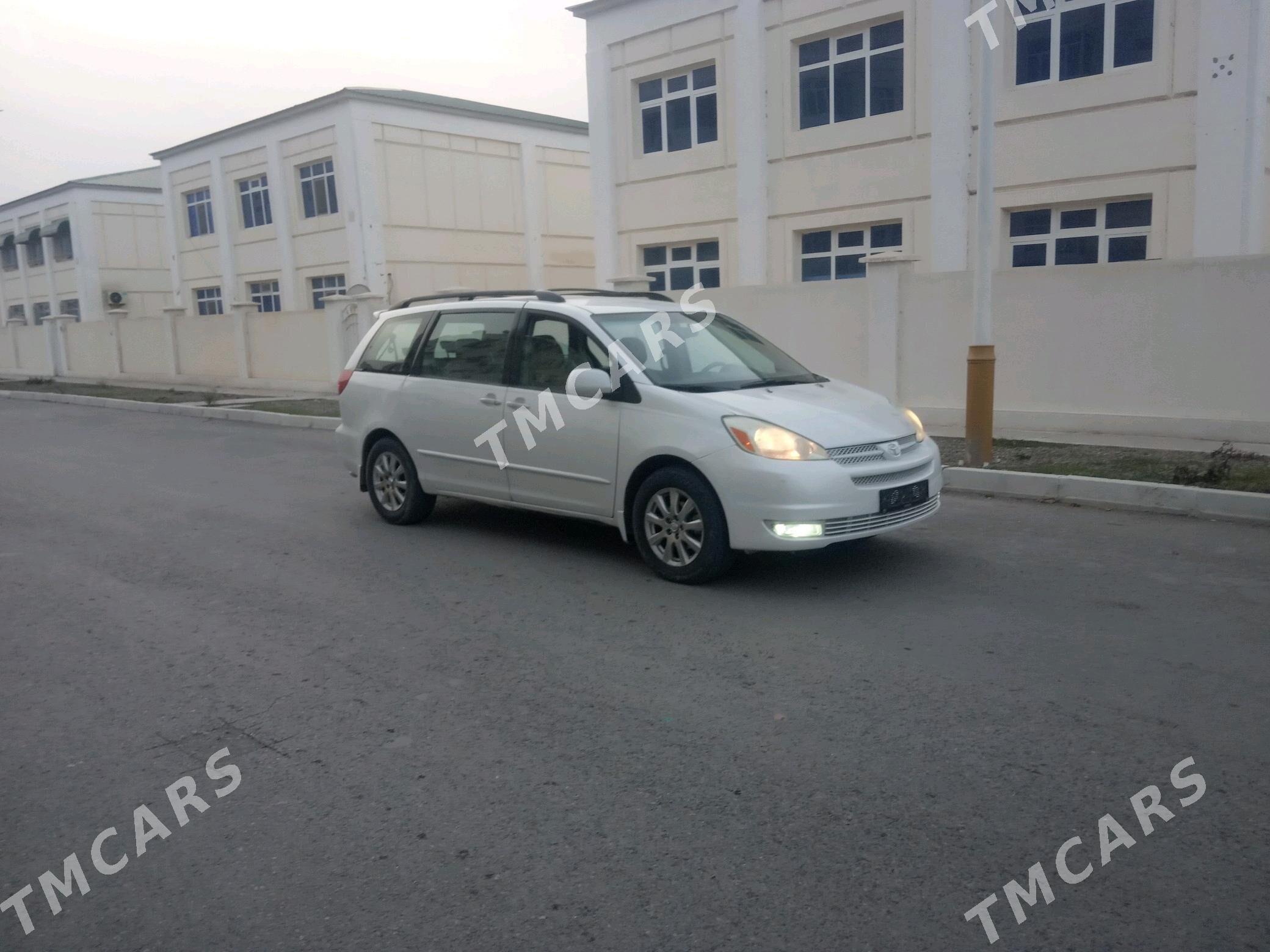 Toyota Sienna 2004 - 220 000 TMT - Туркменабат - img 2