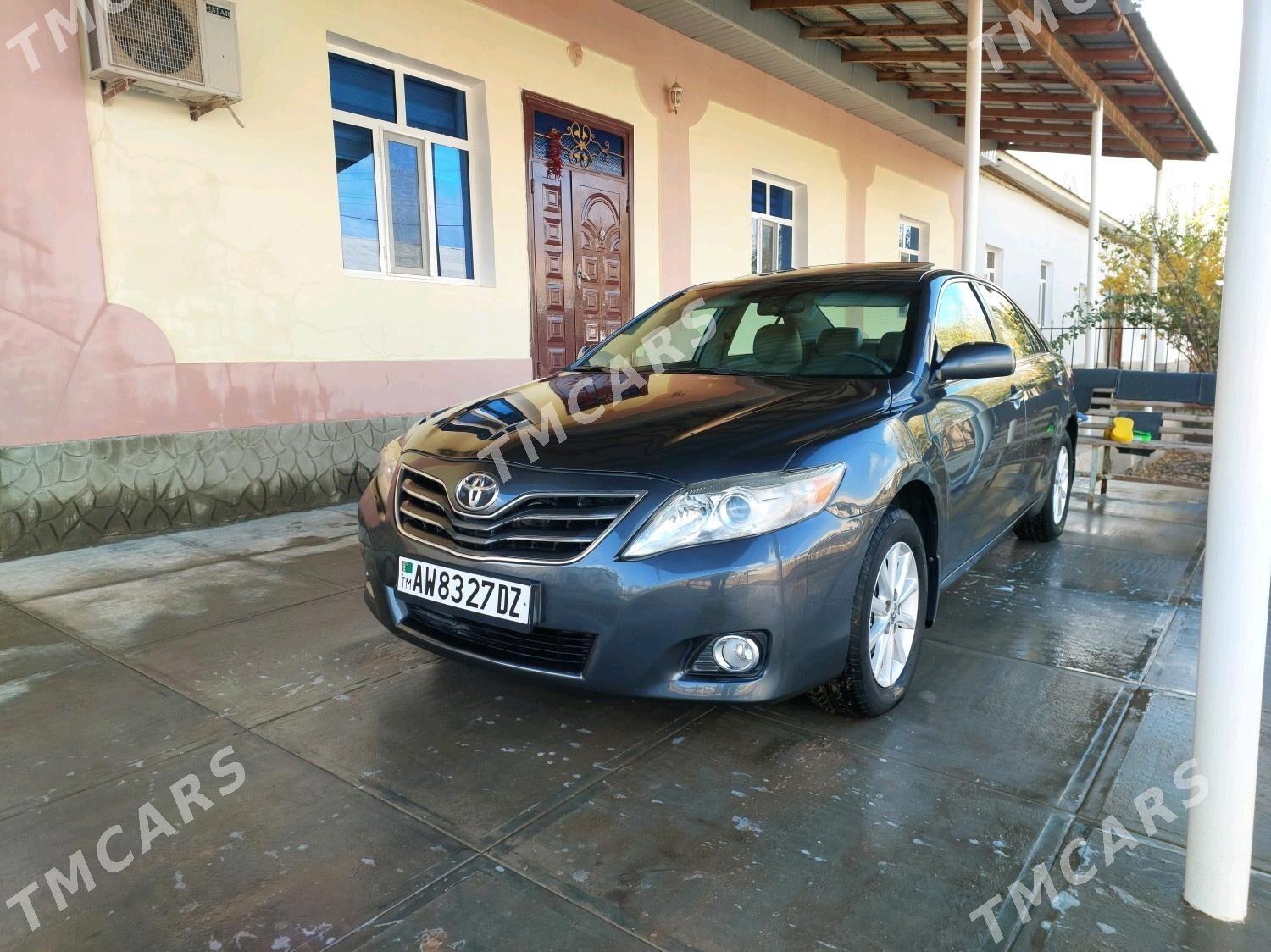 Toyota Camry 2010 - 190 000 TMT - Köneürgenç - img 4