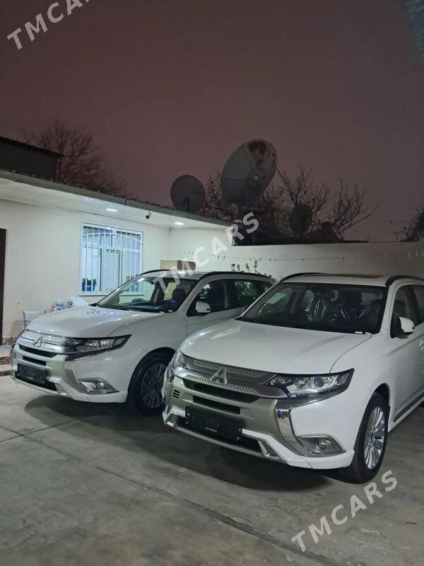 Mitsubishi Outlander 2022 - 310 000 TMT - 30 мкр - img 3