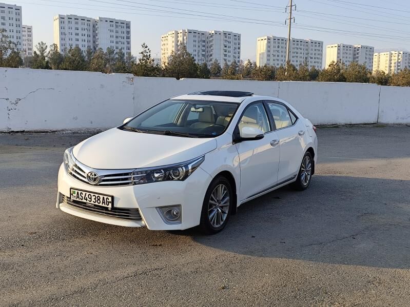 Toyota Corolla 2015 - 258 000 TMT - Кëши - img 2