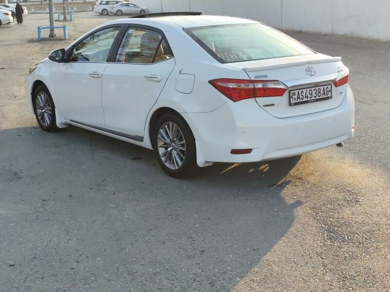 Toyota Corolla 2015 - 258 000 TMT - Кëши - img 4