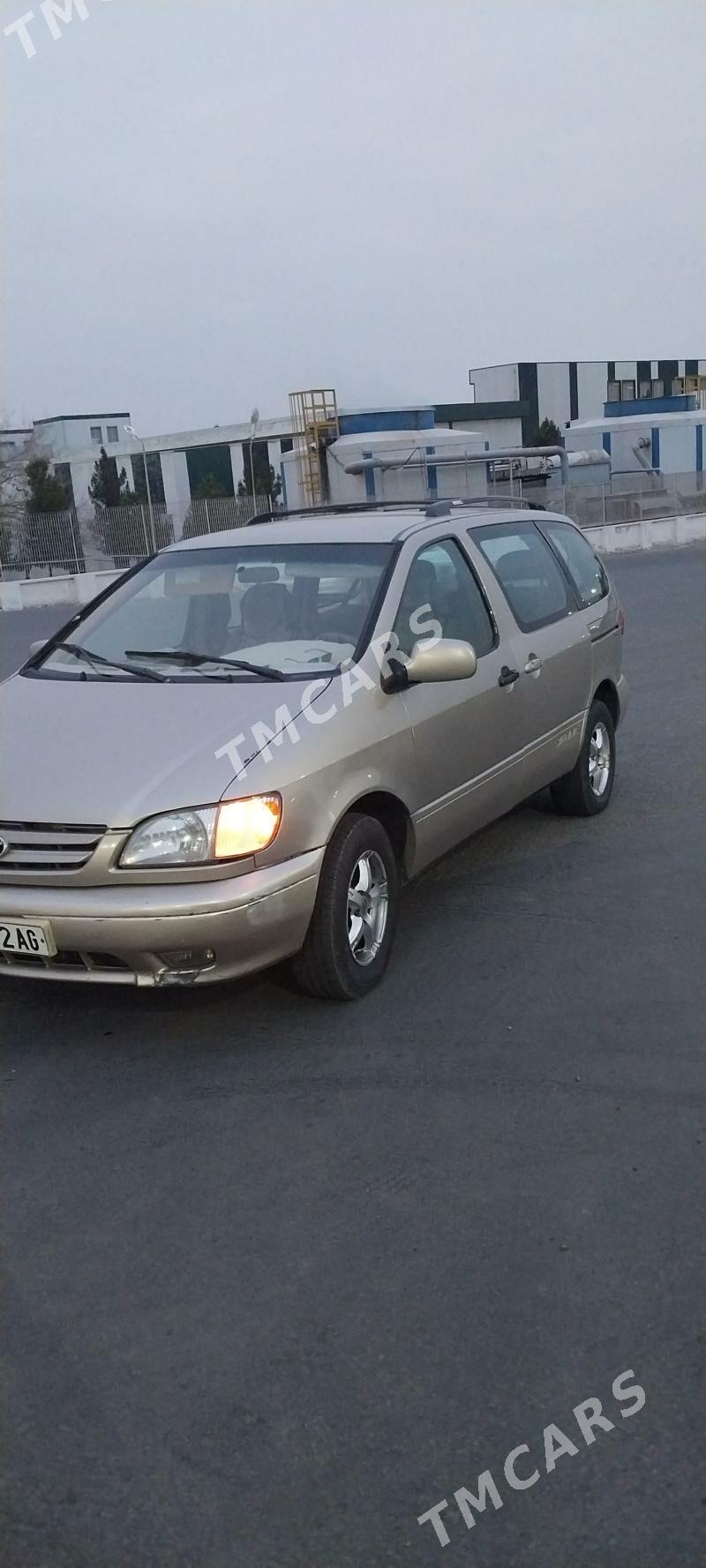 Toyota Sienna 2002 - 150 000 TMT - Арзув - img 2