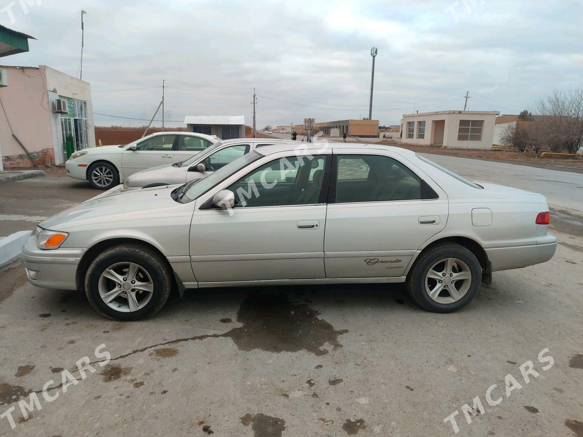 Toyota Camry 2000 - 108 000 TMT - Çärjew - img 2