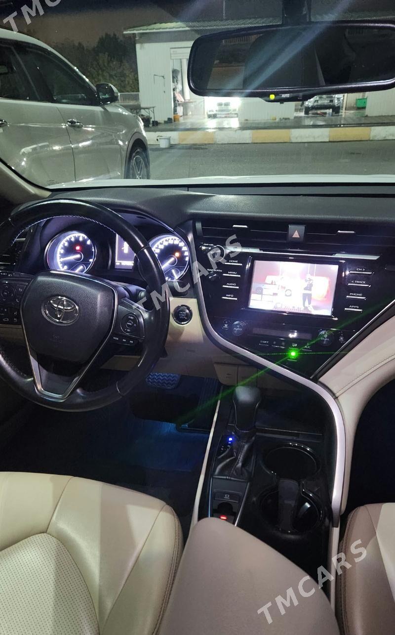 Toyota Camry 2018 - 390 000 TMT - Aşgabat - img 6