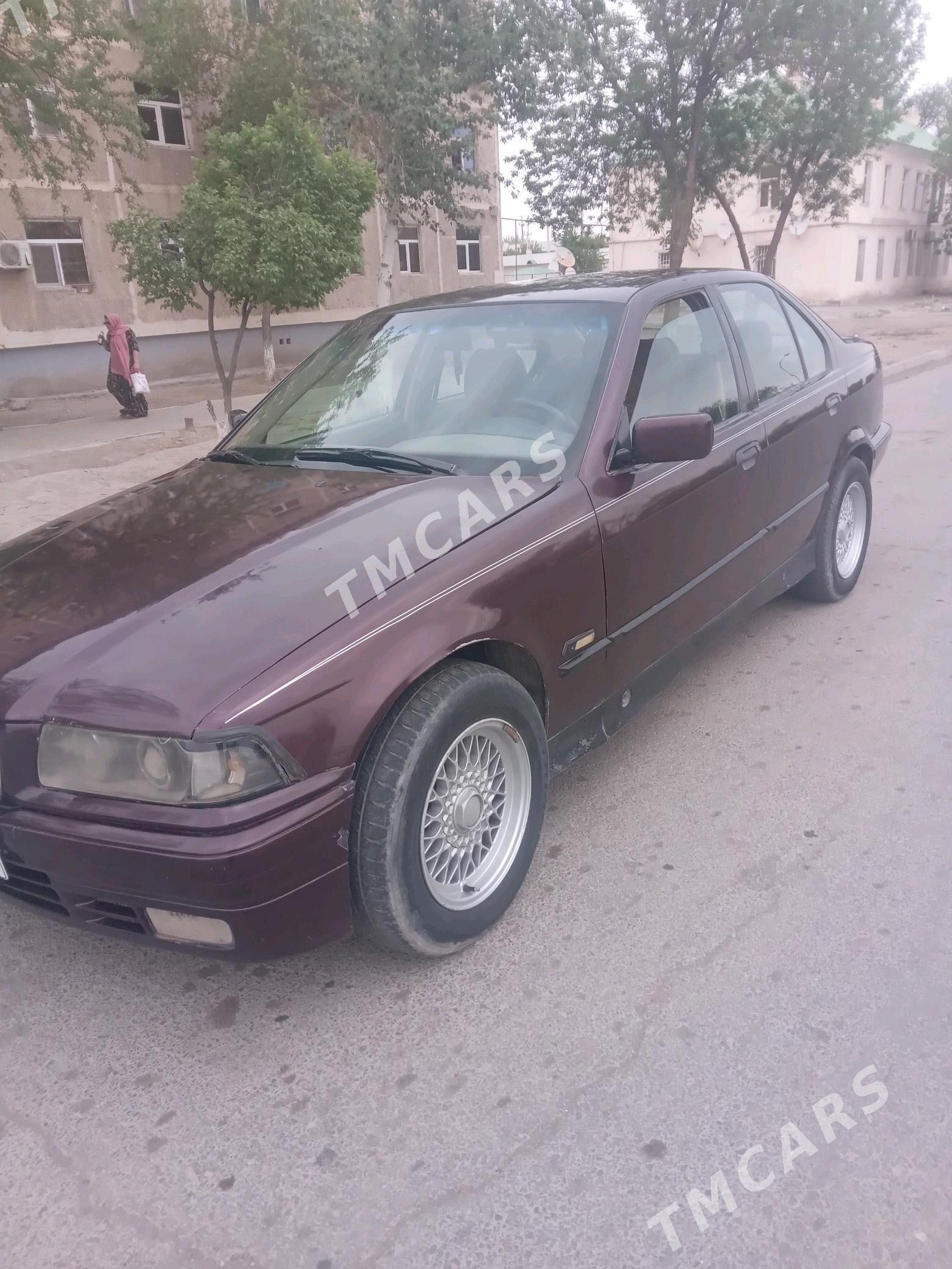 BMW 320 1991 - 32 000 TMT - Гурбансолтан Едже - img 6