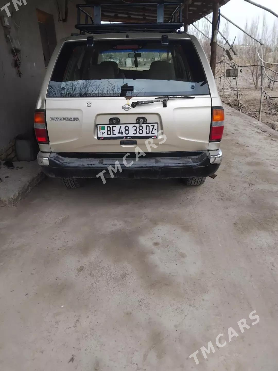 Nissan Pathfinder 1999 - 100 000 TMT - Гороглы (Тагта) - img 4