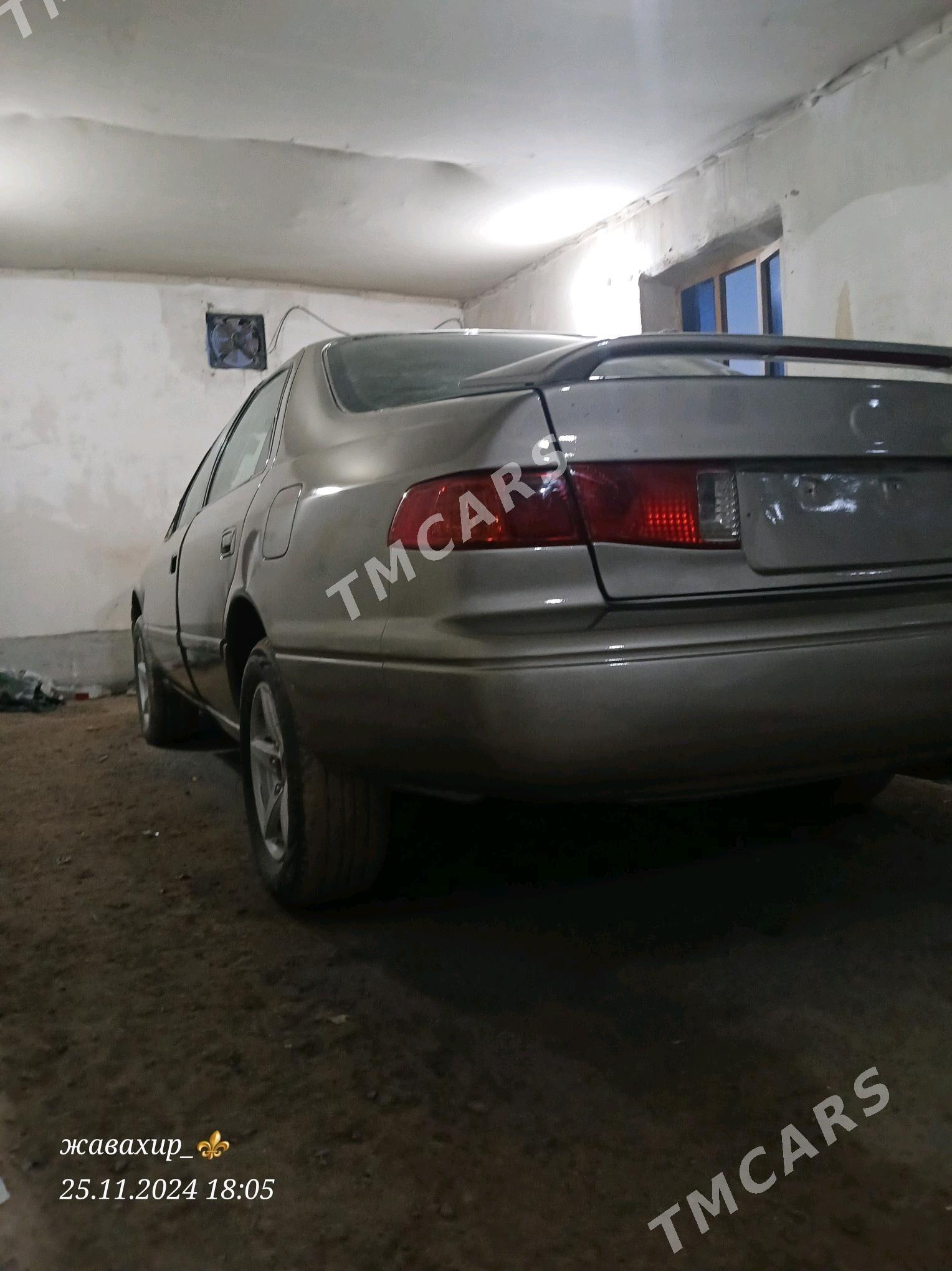 Toyota Camry 2001 - 125 000 TMT - Кёнеургенч - img 4