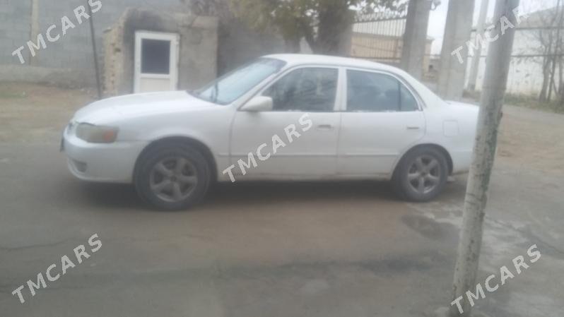 Toyota Corolla 2000 - 45 000 TMT - Гёкдепе - img 3