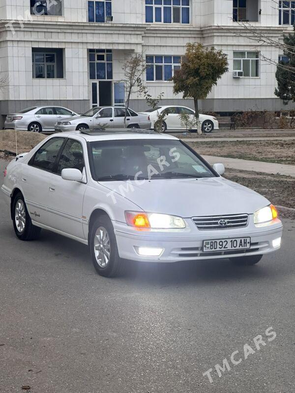 Toyota Camry 2000 - 125 000 TMT - Анев - img 4