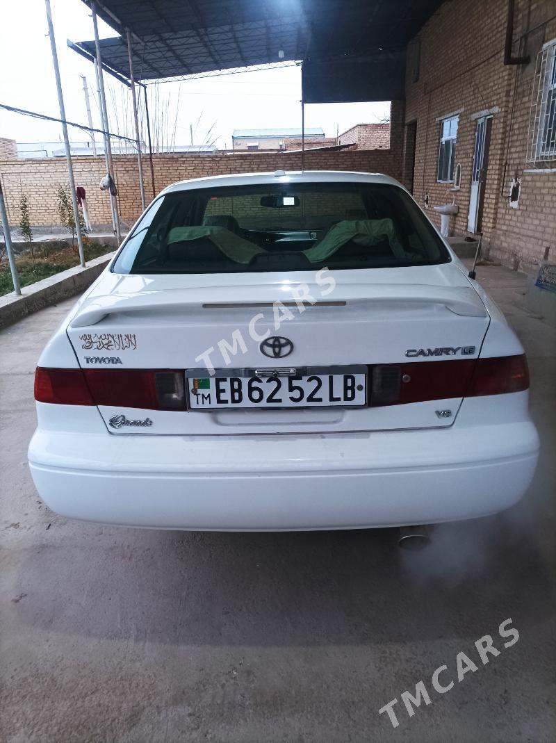 Toyota Camry 2000 - 130 000 TMT - Türkmenabat - img 2